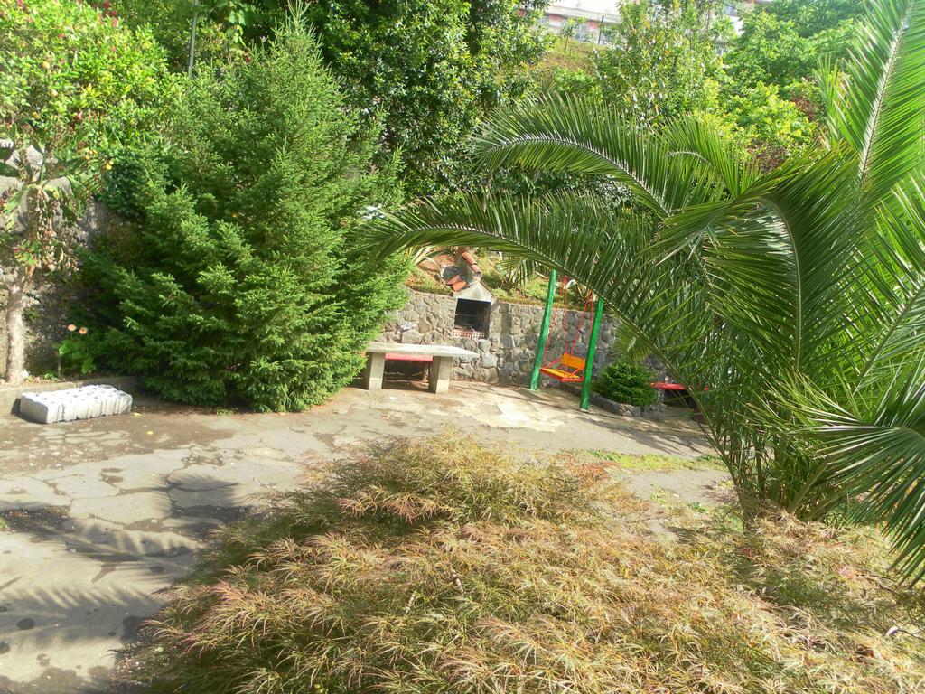 מלון מצוונה קונצחי Holiday House Green Cape Batumi מראה חיצוני תמונה