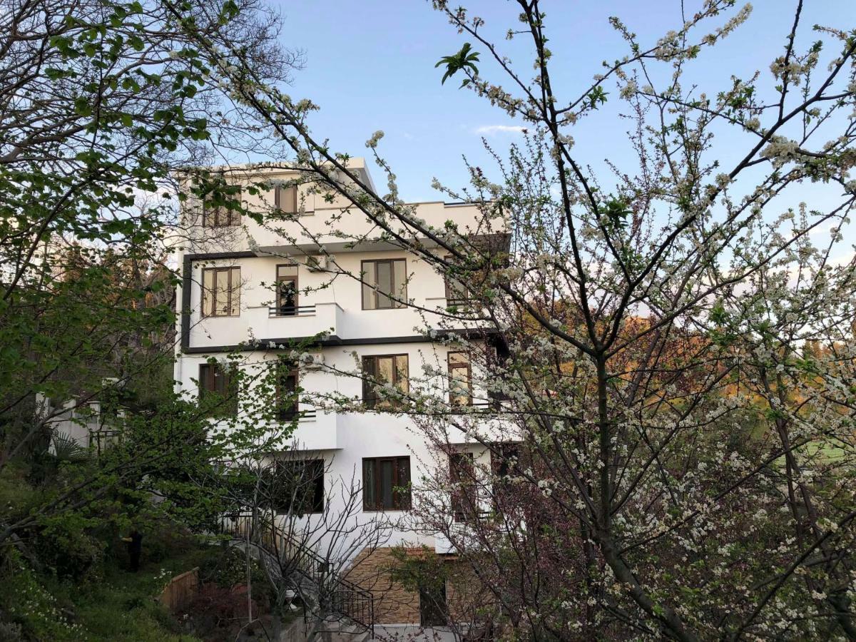 מלון מצוונה קונצחי Holiday House Green Cape Batumi מראה חיצוני תמונה